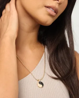 Wild For The Weekend Yin Yang Pendant Gold